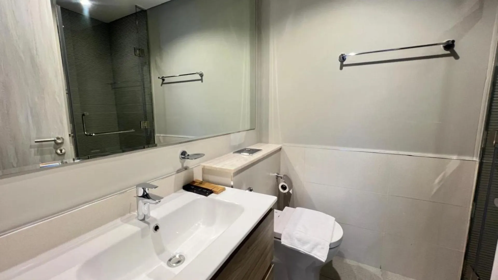 Prestige 1Br In Zada Tower-12 Apartment Dubai